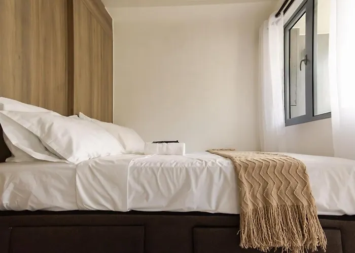 Cozy Near Mrt Shaw & Megamall With Ps5 Gaming Console