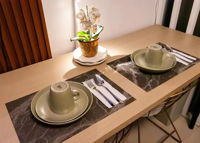 Cozy Near Mrt Shaw & Megamall With Ps5 Gaming Console
